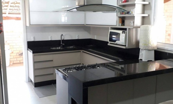 Zimbros House | Casa Aconchegante a Poucos Metros da Praia de Zimbros