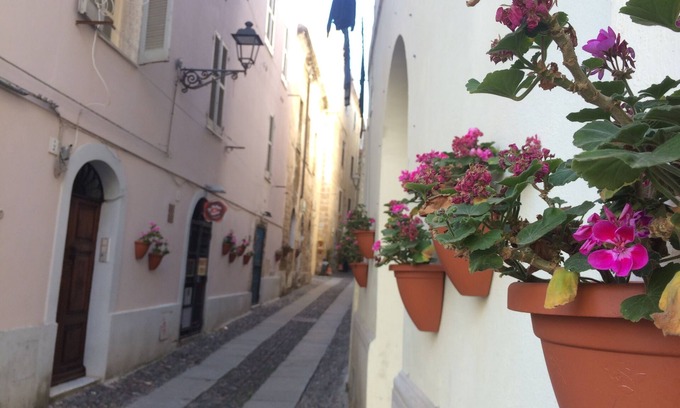 Alghero City Centre Apartment | Casa Alba Chiara 1 Bedrooms Apartment in Alghero