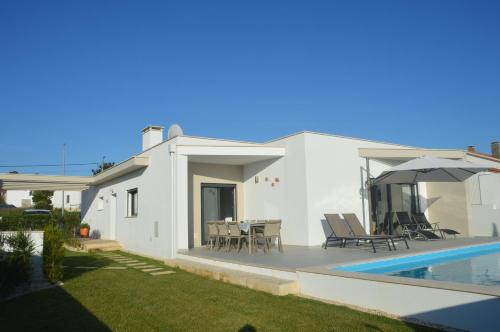Nadadouro Villa | Casa Alegria Nadadouro