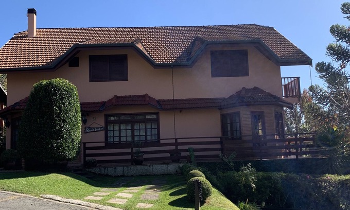 Vila Poran Cottage | Casa Alto Capivari, Condomínio 6 Suites, Wi-fi Free, Vista Montanha10m do Centro