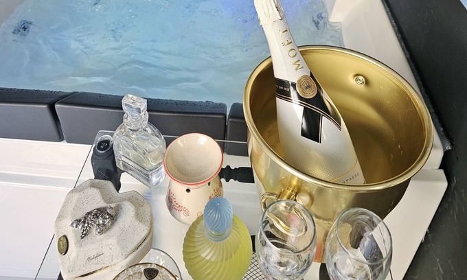 Ferrara Historic Centre House | Casa Ama Private Spa