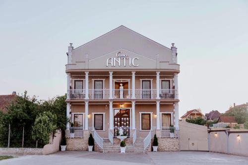 Sanmartin House | Casa ANTIC