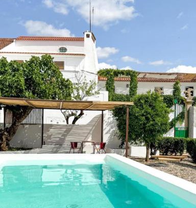 Cabeco de Vide House | Casa antigo Ferro Crucieira
