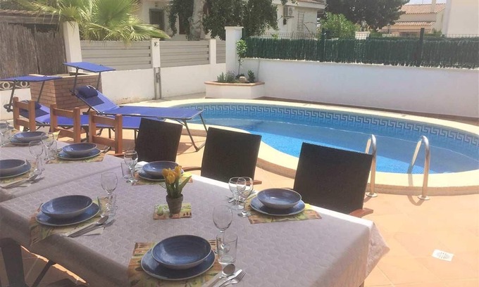 Riumar House | CASA ANTONIO,Ideal house for your holidays near the sea, free wifi, air conditioning optinal, private pool, pets allowed, dog’s beach.