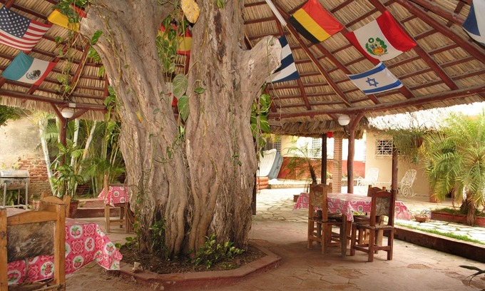 Camaguey House | Casa Aurelia Freddy & Mary