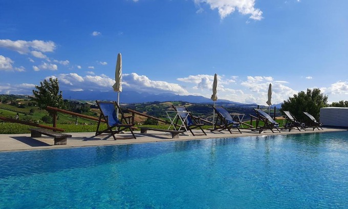 Loro Piceno House | Casa Azzurra