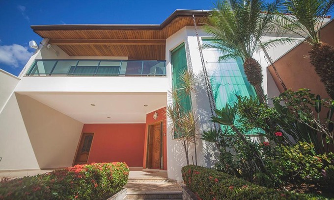 Aparecida House | Casa Bela Vista