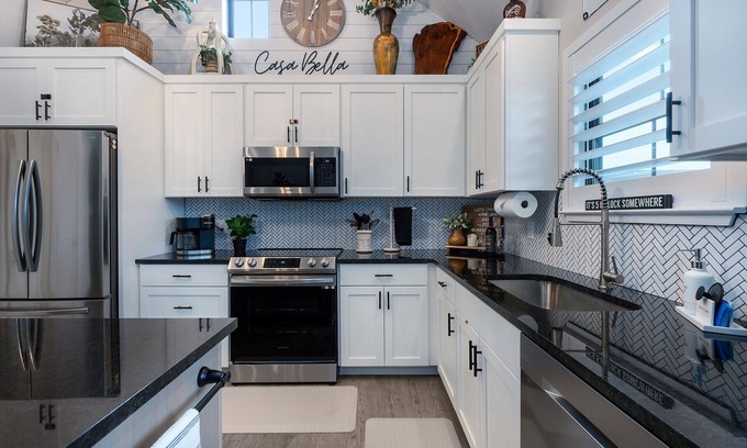 Fredericksburg Apartment | Casa Bella | Brand New Luxury Suite