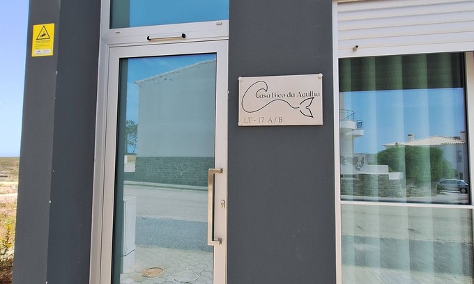 Aljezur House | Casa Bico da Agulha, 3 bedrooms, 7 minutes from the beach