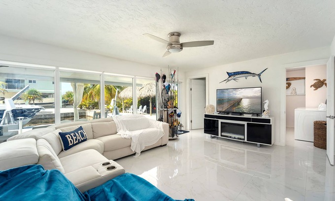 Big Pine Key House | Casa Blanca | Gorgeous ground-level 2 bed/2 bath home on Big Pine Key