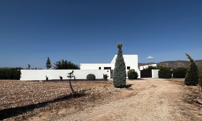 Villena Villa | Casa Blanca Relax y Naturaleza