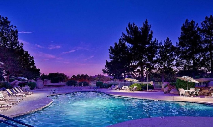 Paradise Valley Village Condo | CASA BONITA-Anasazi Village- Top Floor Split floor plan with added bonus room