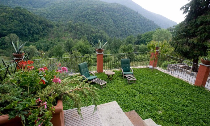 Calice al Cornoviglio House | Casa Boru - a beautiful fully restored spacious house with fantastic views