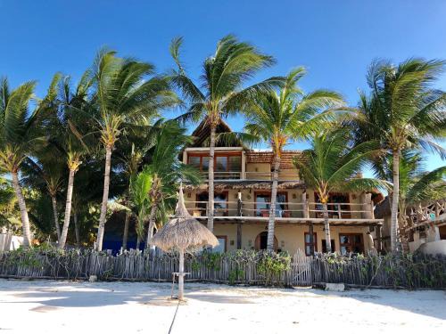 Isla Holbox Hotel | CASA CAT BA Beachfront Boutique Hotel