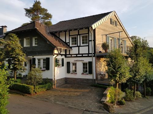 Overath Apartment | Casa Christallina