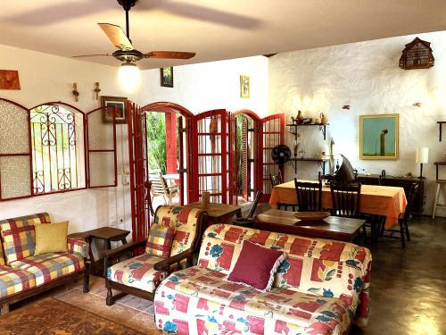Guaeca House | Casa com muito lazer a 100m da Praia de Guaeca SP