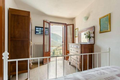 Castel di Tora House | CASA CON TERRAZZI - 6posti 2stanze 2bagni - LAKEHOLIDAY IT