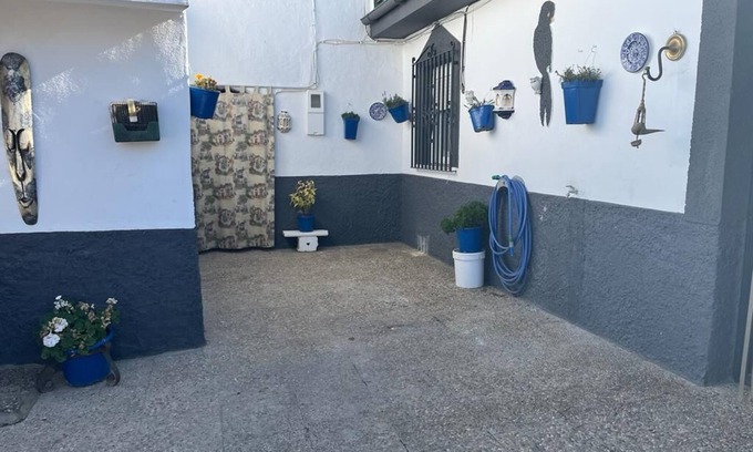 Guadix Cottage | Casa Cueva Adaptada PMR se Admiten Mascota con Rutas de Senderismo y Caballo