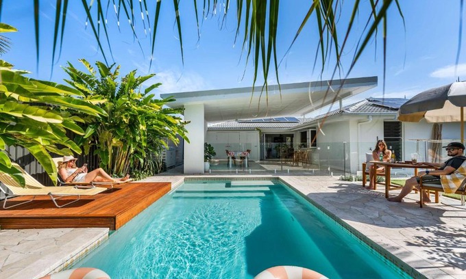 Burleigh Waters House | Casa Curlew