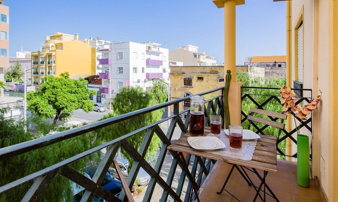Sao Pedro Apartment | Casa das Lontras by LovelyStay