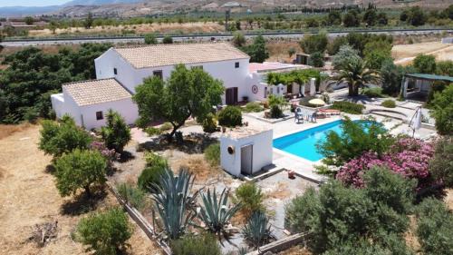Baza Apartment | Casa De La Familia - Appartement