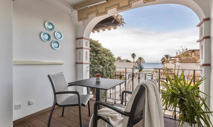 La Herradura Apartment | "Casa de la playa Alto Realengo" Near the Beach with Sea View, Private Terrace, A/C & Wi-Fi