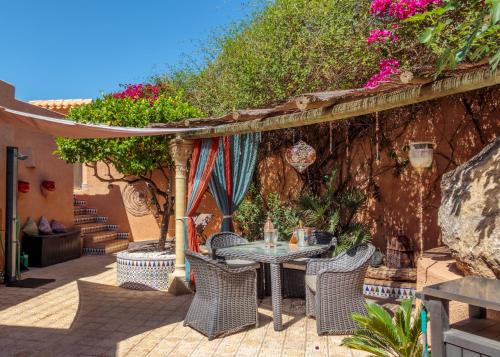 Turre House | Casa de la Roca - A Beautiful 2 Bed/2 Bath Detached Villa