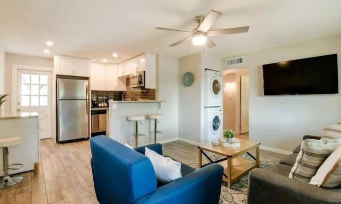 Security Acres Apartment | Casa De Los Caballeros