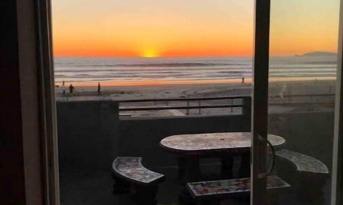Rosarito Villa | Casa De Olas Obrera 3-Bedroom Beach House