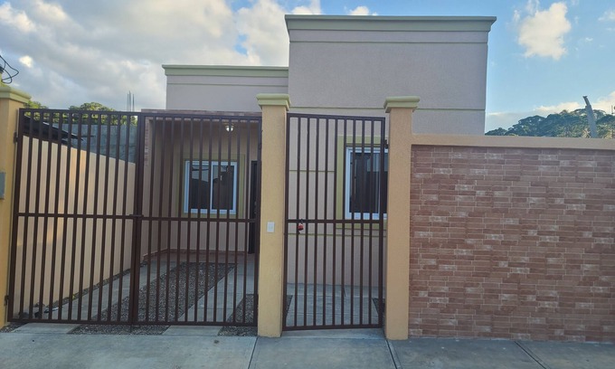 Aldea de Peru House | Casa de Vacaciones