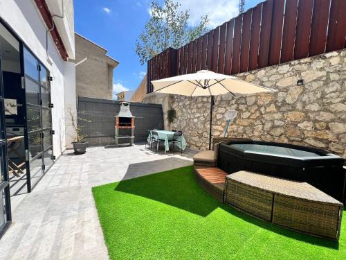 Montichelvo House | Casa del Pueblo