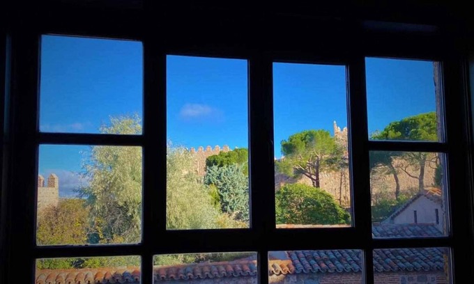 Old Town of Avila Apartment | Casa del Puente - MurallaHomes