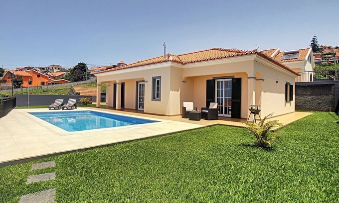 Ponta do Sol House | Casa Del Sol by LovelyStay