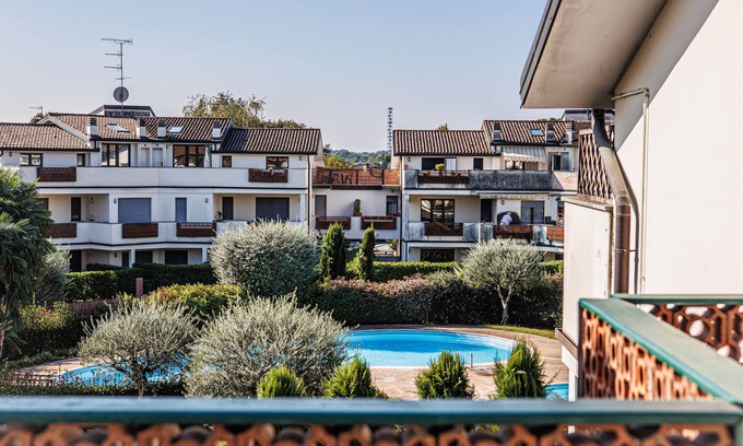 Brebbia Apartment | Casa delle Stelle. nResidence con piscina a 5km dal Lago Maggiore
