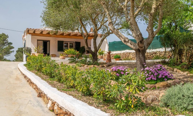 Mercadal Villa | Casa Dina - Two Bedroom Villa, Sleeps 3