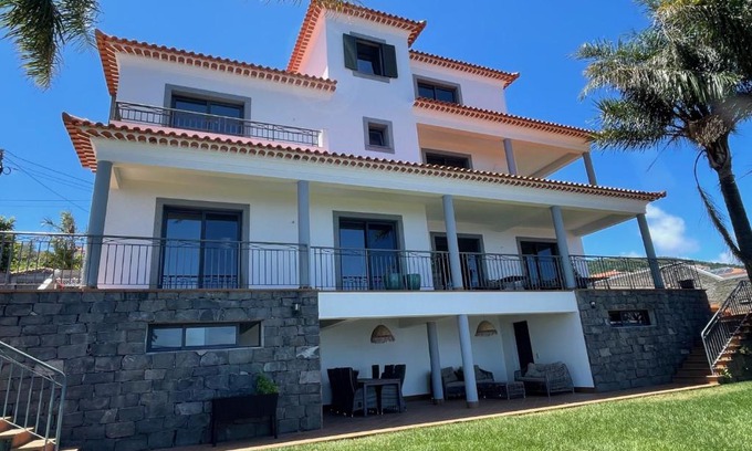 Gaula Bed & Breakfast | Casa do Mundo Madeira