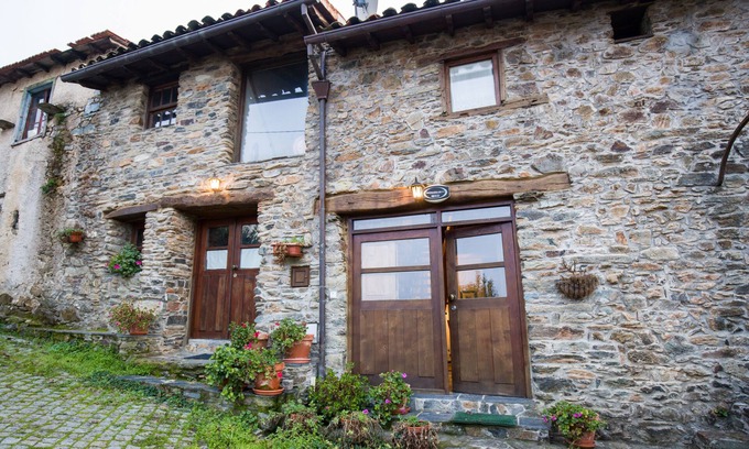 Braganca Cottage | Casa do Pomar - Turismo Rural