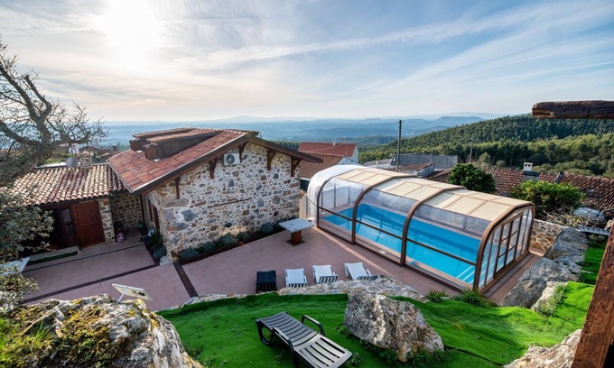 Figueiro dos Vinhos House | Casa dos Penedos, rustic and comfortable, ideal for relaxation and fun.