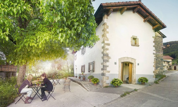 Esnoz Cottage | Casa Ekolanda Rural Cottage