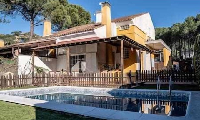 Las Jaras House | Casa el Refugio del Lago rural lodging