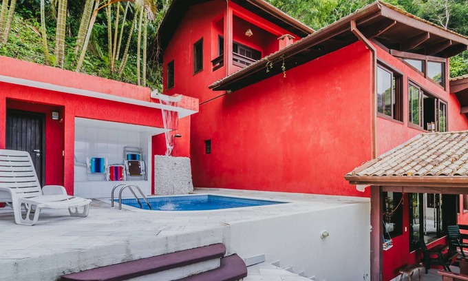 Boicucanga Beach House | Casa em São Sebastião com piscina praia e conforto