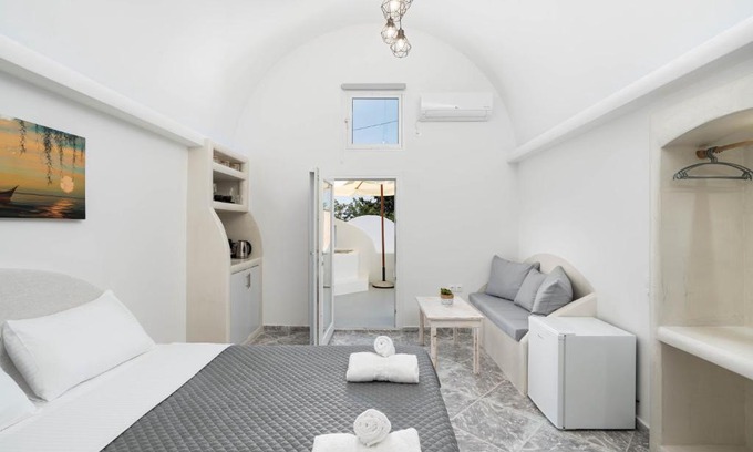 Pyrgos Villa | Casa Evgenia
