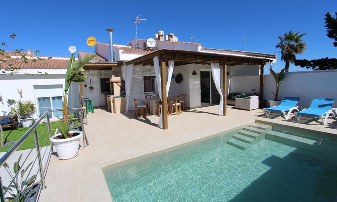 Riumar House | CASA FENU,Ideal house for your holidays near the sea, free wifi, optional air conditioning, pets allowed, dog’s beach