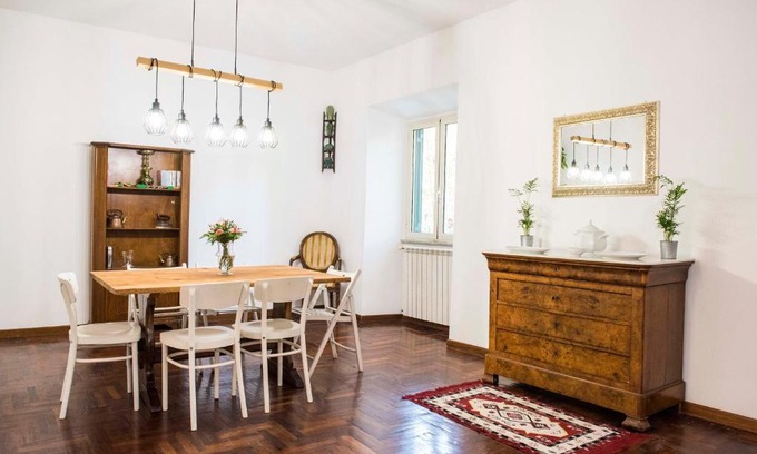 Rome City Centre Apartment | Casa Futura Trastevere