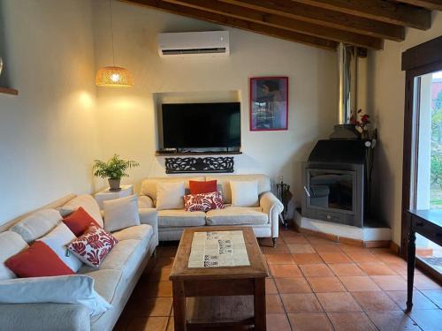 Villanueva De La Vera House | Casa Galatea con jardín junto al pueblo
