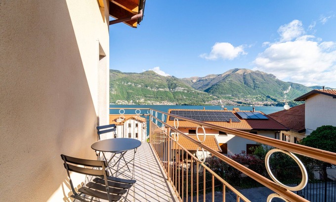 Lezzeno Ski Chalet | Casa Giulia by Wonderful Italy