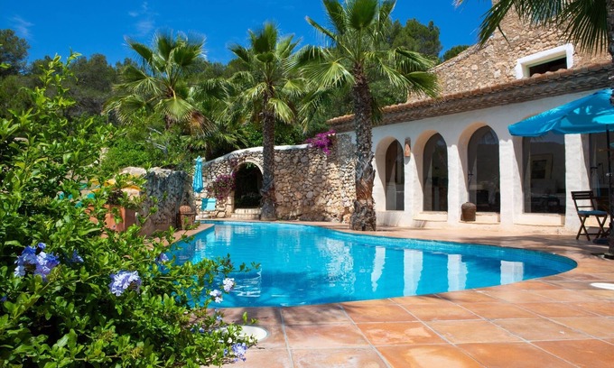 Canyelles House | Casa Granada at Masia Nur, with private pool