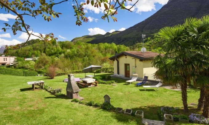 Codogna-Cardano House | Casa Grandola-Green Garden by Interhome