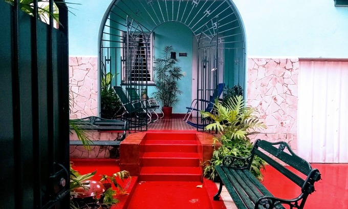 Municipality of Playa Bed & Breakfast | Casa Guevara Alba B&B