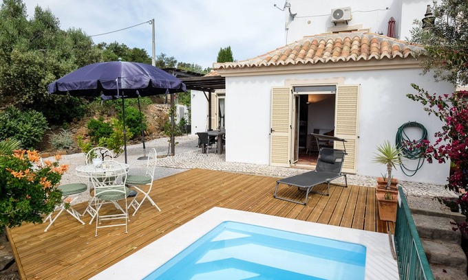 Fonte do Bispo House | Casa Ithaka, a Charming 2 bed Country House With Plunge Pool